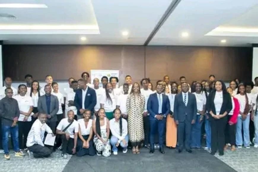 Urubyiruko rw’u Rwanda rusaga 65 ruba mu bihugu byo hirya no hino kw’Isi ruteraniye mu Rwanda .