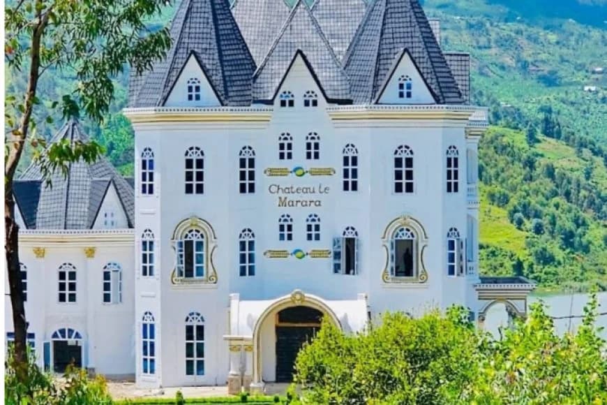 Ubwiza bwa Château Le Marara, hotel idasanzwe mu Rwanda yubatse mu nkengero za Kivu
