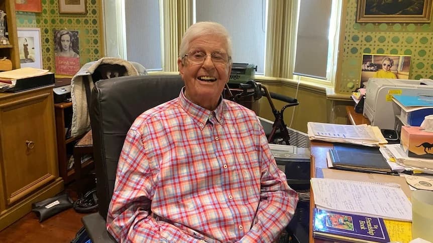 DJ and radio broadcaster Bob Rogers dies at age 97