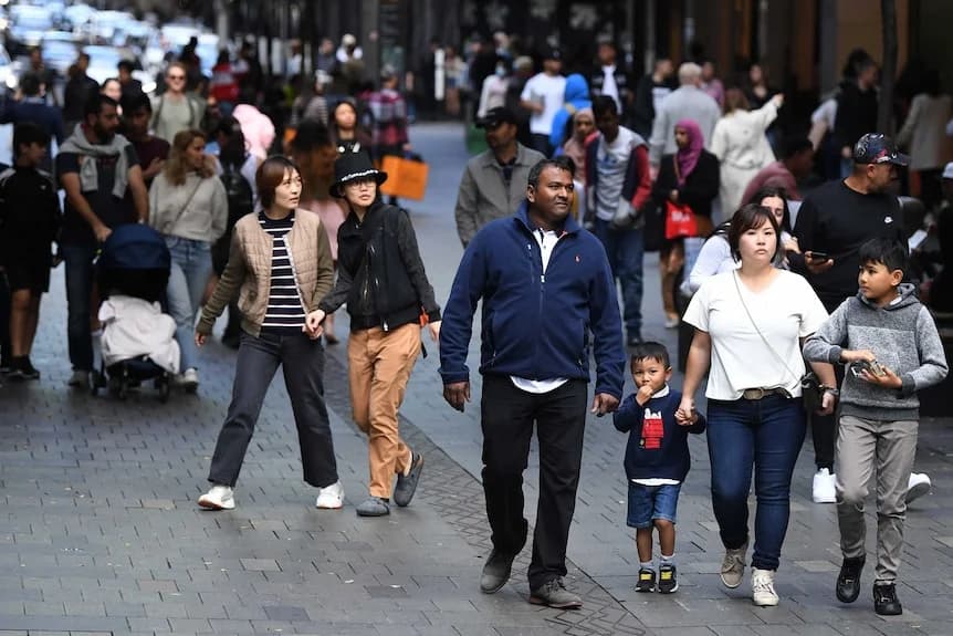 Unemployment in Australia rises in April