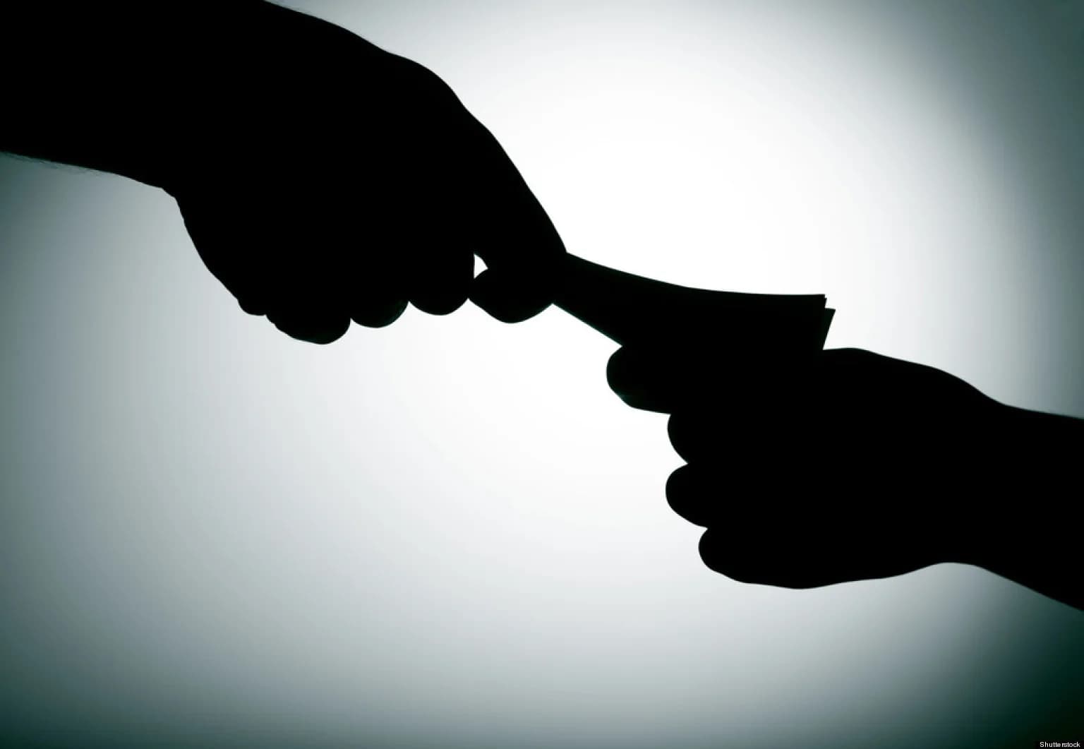 Man arrested for attempting to bribe a police officer