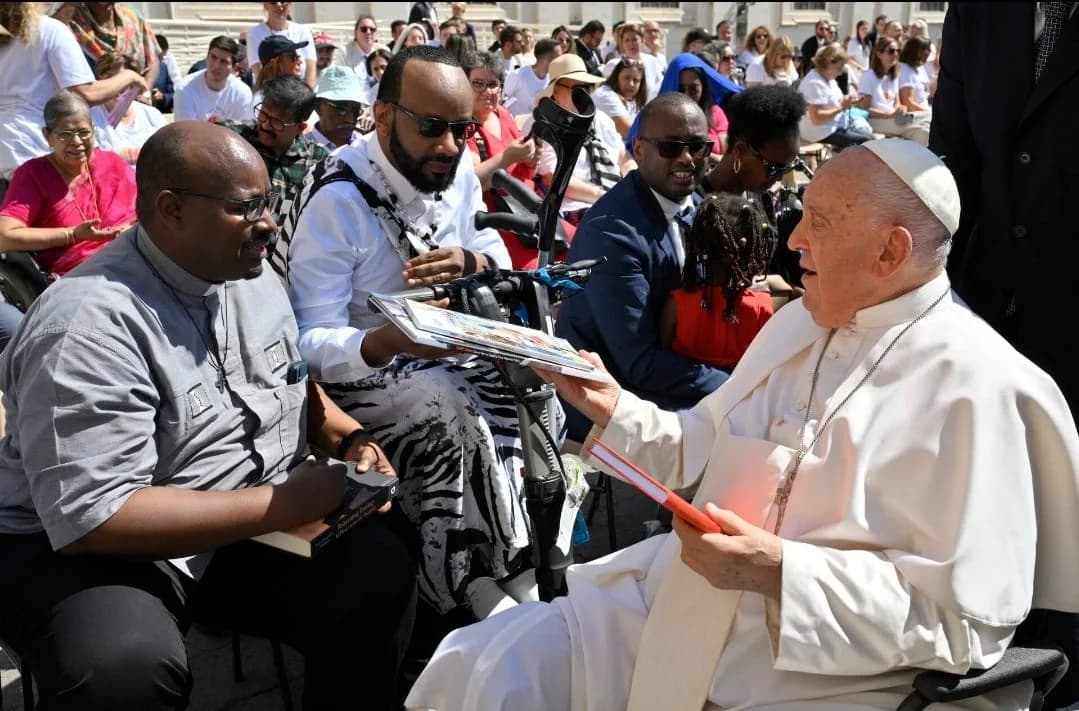 Daddy de Maximo Mwicira Mutali A Dream Come True - Presenting My Work to Pope Francis