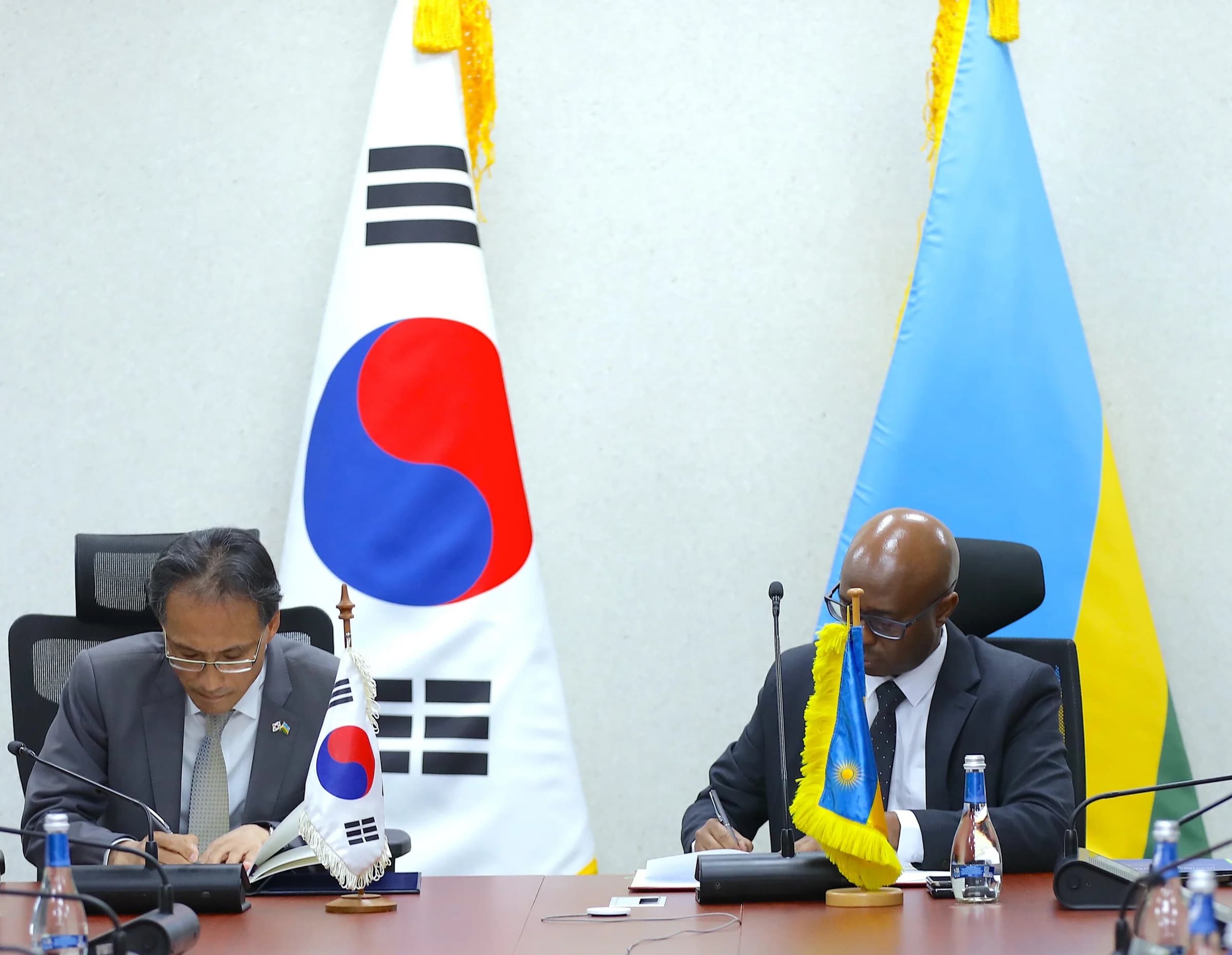 Rwanda, Korea sign $1 billion framework arrangement