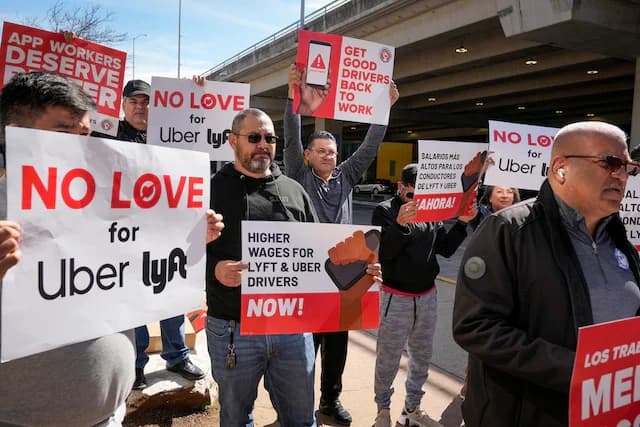 Uber Drivers Stage Nationwide Protests Over Pay Cuts