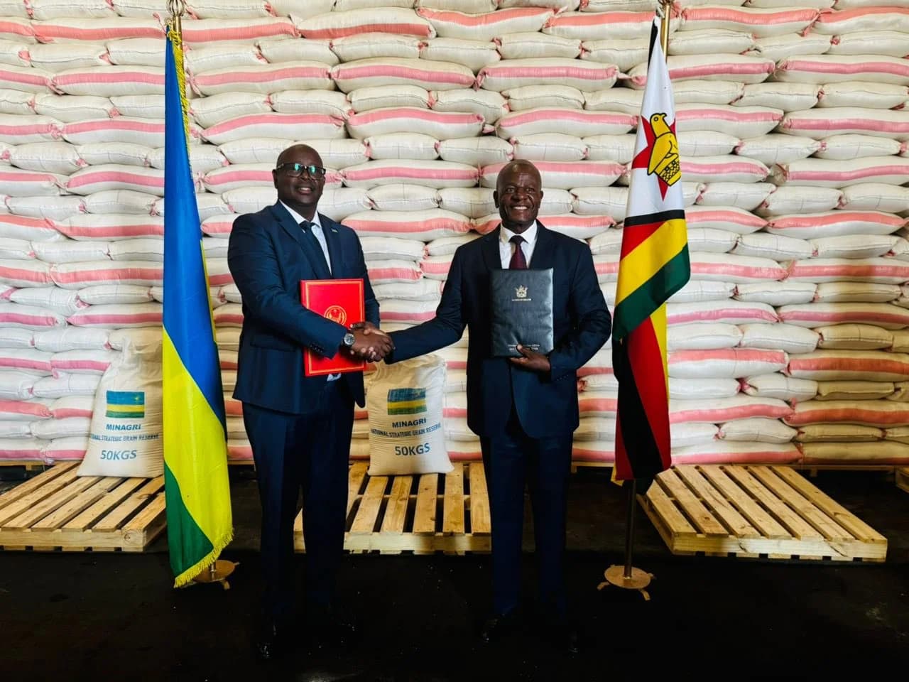 Rwanda Donates 1000 Metric Tonnes of Maize Flour to Zimbabwe