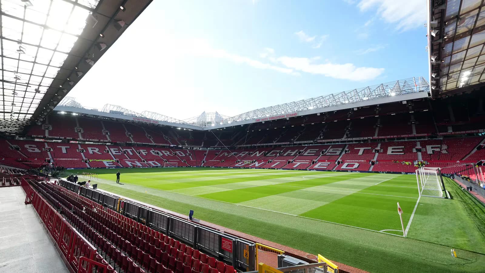 Manchester United Launches Strategic Partnership to Drive Old Trafford Area Regeneration