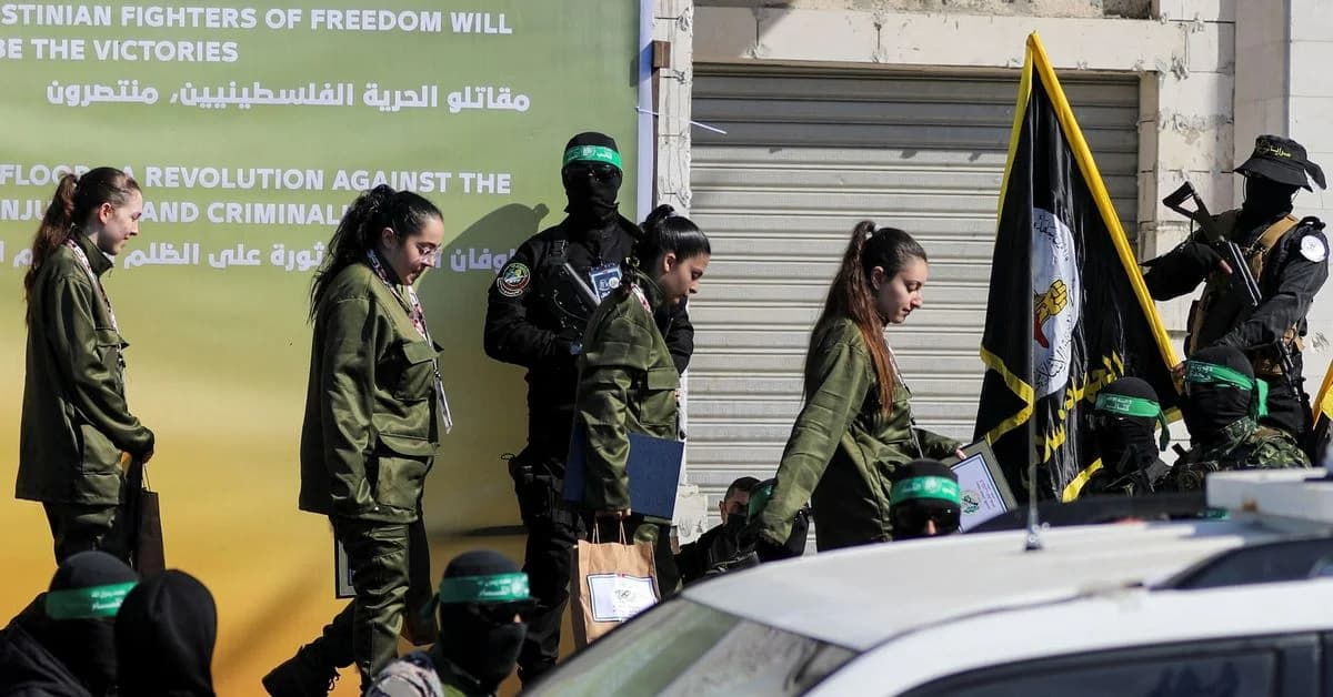 Four Israeli Female Soldiers Released by Hamas