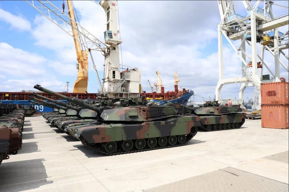 Australia delivers M1A1 Abrams tanks to Ukraine