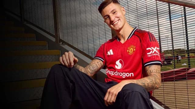 Benjamin Šeško Signs for Manchester United Until 2030