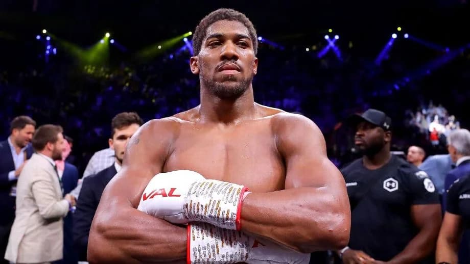 Anthony Joshua considers boxing exit after personal tragedy