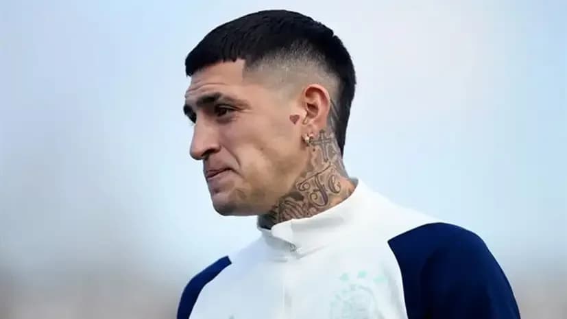 Ajax confirms loan of Gaston Ávila to Rosario Central