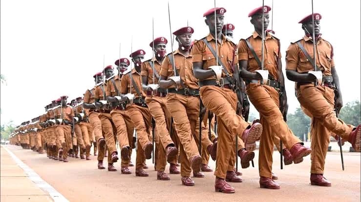 What led to the fatal shooting of two senior prison officials and a civilian in Uganda?
