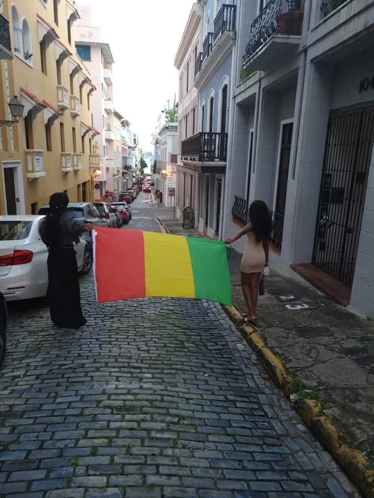 Umuyobozi w’abatavuga rumwe n’ubutegetsi bwa Guinea uri mu buhungiro pasiporo ye yateshejwe agaciro.