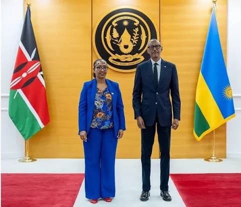 URwanda:Perezida Kagame yakiriye ba ambasaderi batanu bashya.