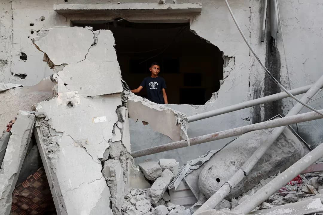 Hamas And Israel Struggle to Reach Consensus on Ceasefire; At Least One Killed in Israeli Strike in Southern Lebanon